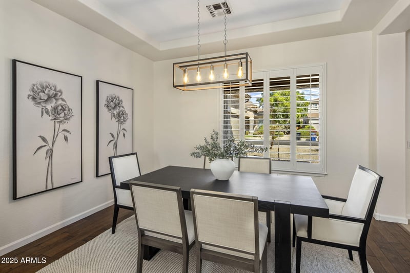 315 Mary Ln, Gilbert, AZ 85295