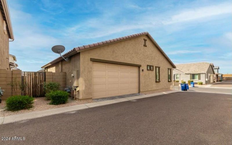 315 N 56th Pl, Mesa, AZ 85205