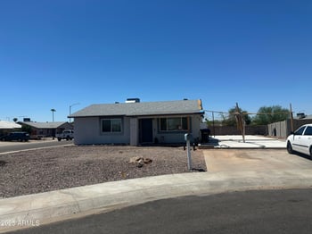 3150 Michelle Dr, Phoenix, AZ 85053