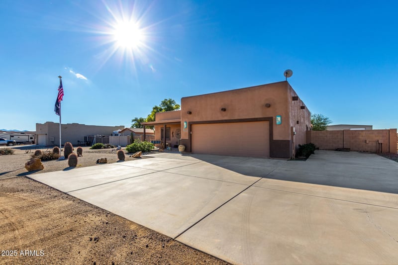 31512 224th Dr, Wittmann, AZ 85361