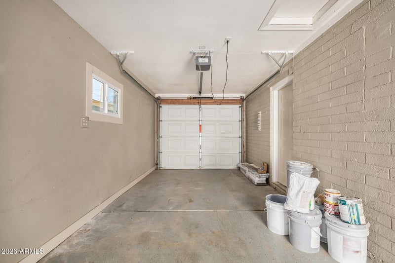3152 24th Dr, Phoenix, AZ 85015