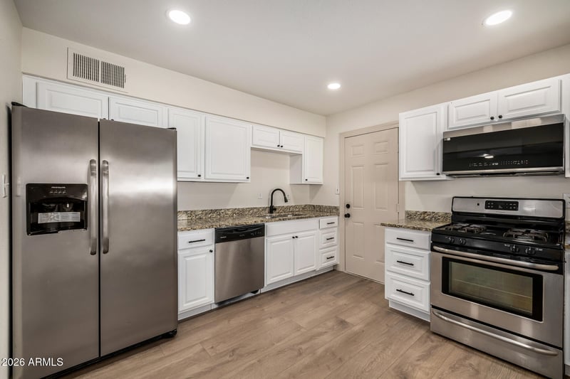 3152 24th Dr, Phoenix, AZ 85015