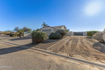 31520 Sunflower Way, San Tan Valley, AZ 85143