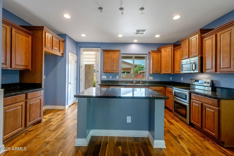 3153 Ivanhoe St, Gilbert, AZ 85295