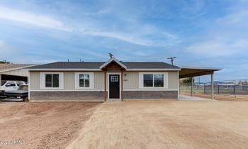 3153 Sweetwater Ave, Phoenix, AZ 85029