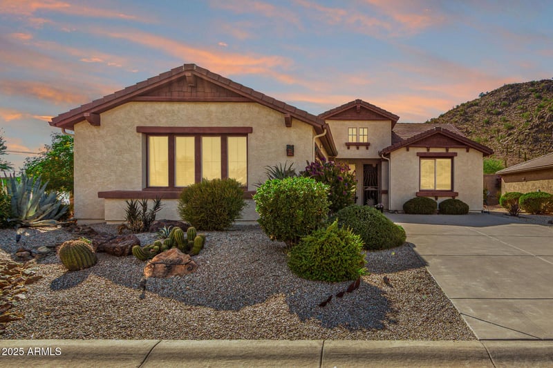 31538 Larkspur Dr, San Tan Valley, AZ 85143