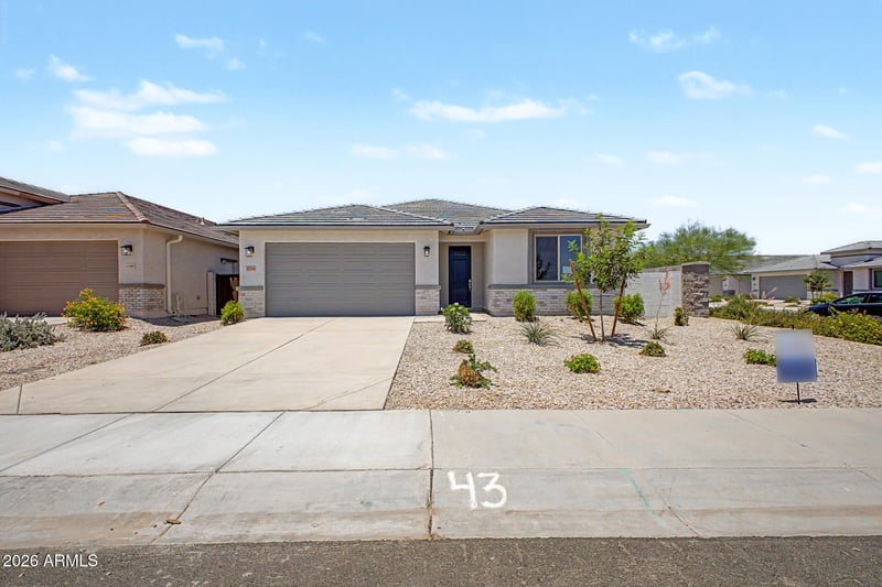 31564 Singing Meadow Ln, San Tan Valley, AZ 85143
