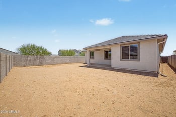 31564 Singing Meadow Ln, San Tan Valley, AZ 85143