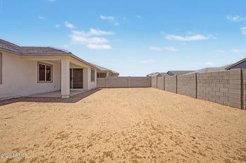 31564 Singing Meadow Ln, San Tan Valley, AZ 85143