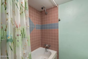 316 Roeser Rd, Phoenix, AZ 85041