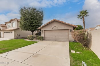 3160 Laguna Dr, Chandler, AZ 85248