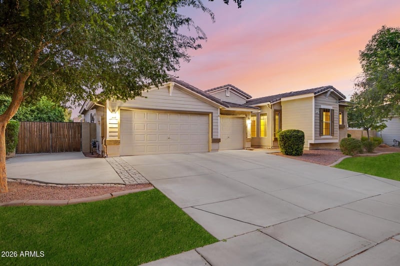 3161 E Lexington Ave E, Gilbert, AZ 85234