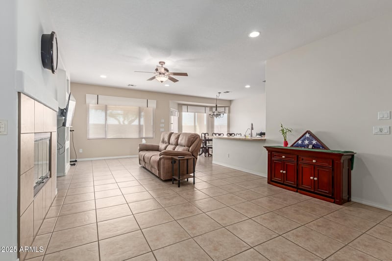 3161 Gleneagle Dr, Chandler, AZ 85249
