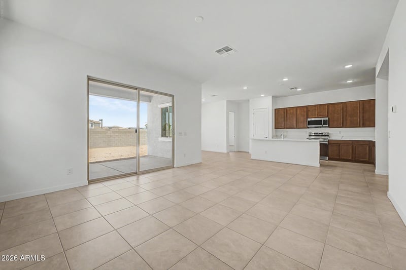 31613 Wet Creek Rd, San Tan Valley, AZ 85143