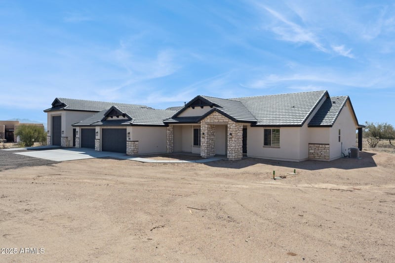 31625 Misty Ln, San Tan Valley, AZ 85144