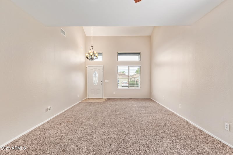 3165 Allens Peak Dr, San Tan Valley, AZ 85144