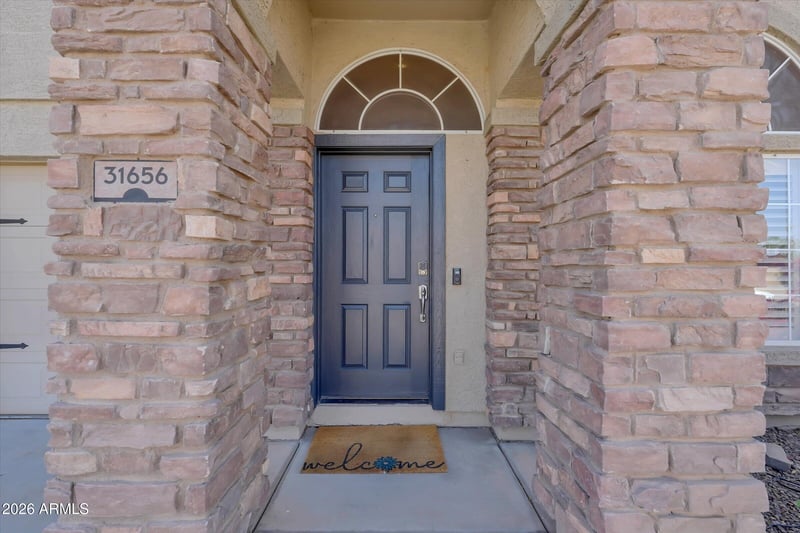 31656 Blackfoot Dr, San Tan Valley, AZ 85143
