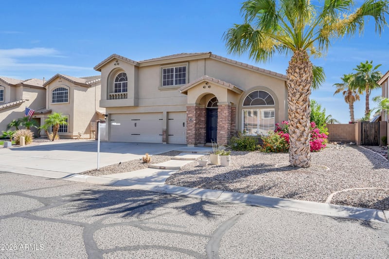 31656 Blackfoot Dr, San Tan Valley, AZ 85143