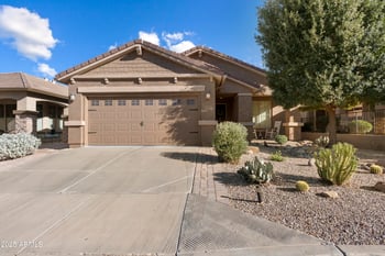 31671 Poncho Ln, San Tan Valley, AZ 85143
