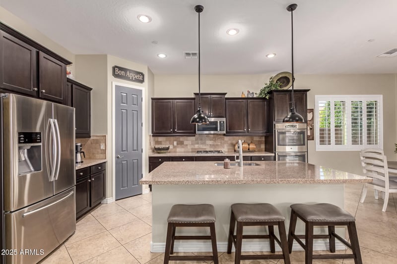 31682 131st Ave, Peoria, AZ 85383