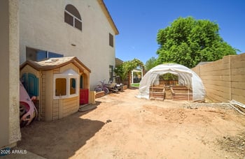 31686 Bobcat Way, San Tan Valley, AZ 85143