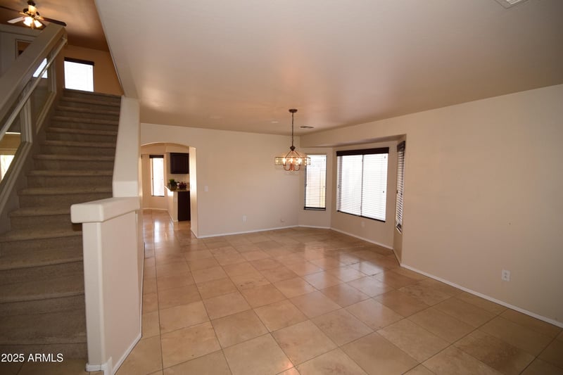 31689 Blackfoot Dr, San Tan Valley, AZ 85143