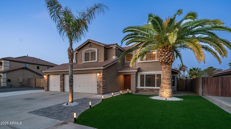 31689 Blackfoot Dr, San Tan Valley, AZ 85143