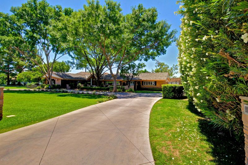 317 E Glenn Dr, Phoenix, AZ 85020