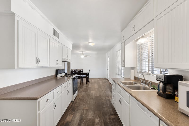 317 E Griswold Rd, Phoenix, AZ 85020