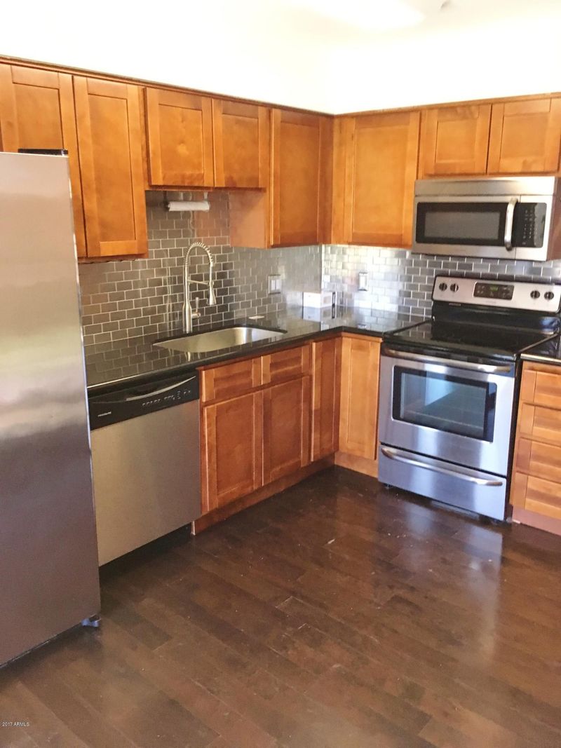 317 E Wickieup Ln, Phoenix, AZ 85024