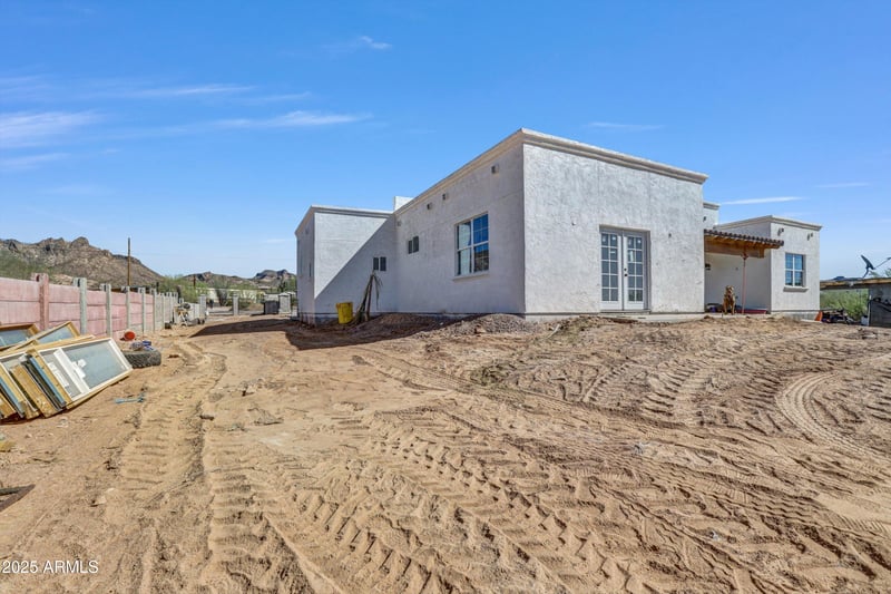 317 Frontier St, Apache Junction, AZ 85120