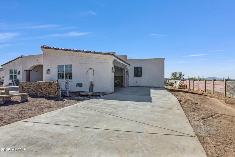 317 Frontier St, Apache Junction, AZ 85120