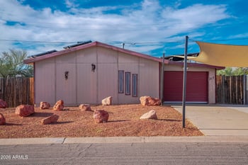 317 Peretz Cir, Morristown, AZ 85342