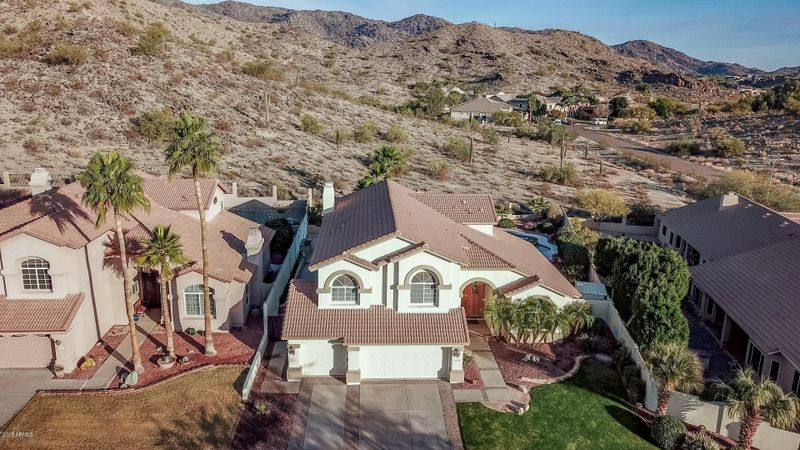 3170 E Desert Flower Ln, Phoenix, AZ 85048