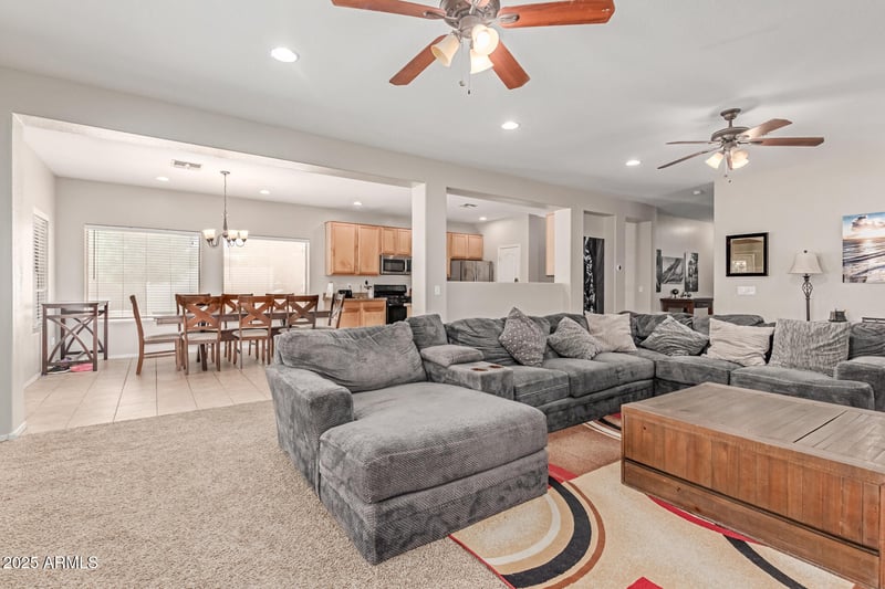 31700 Sunflower Way, San Tan Valley, AZ 85143