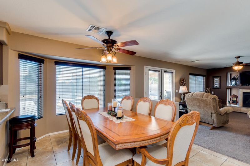 31707 N Desert Willow Rd, San Tan Valley, AZ 85143