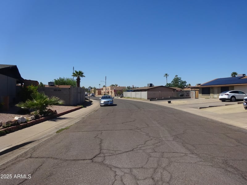 3171 Orchid Ln, Phoenix, AZ 85051