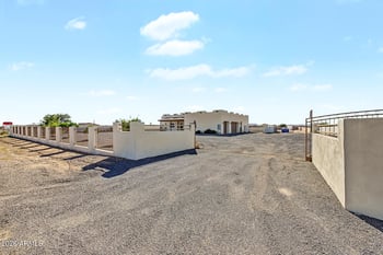 31742 N Felix Rd, San Tan Valley, AZ 85143