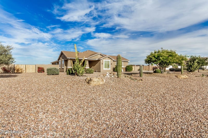 3178 Roberts Rd, San Tan Valley, AZ 85144