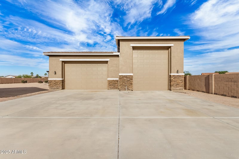 3178 Roberts Rd, San Tan Valley, AZ 85144