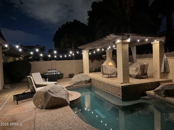 318 Campo Bello Dr, Phoenix, AZ 85023