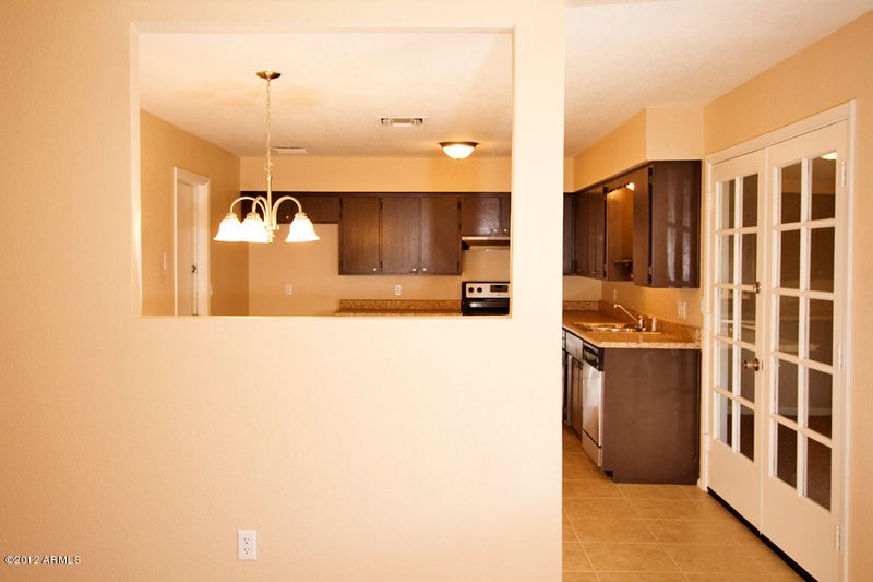 318 E Jacaranda St, Mesa, AZ 85201
