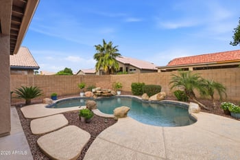 318 El Freda Rd, Tempe, AZ 85284