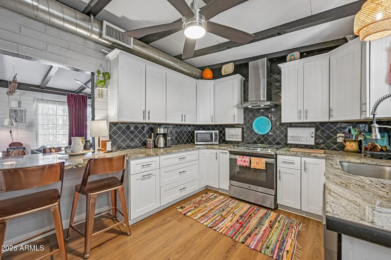 318 Terry Cir, Tempe, AZ 85281