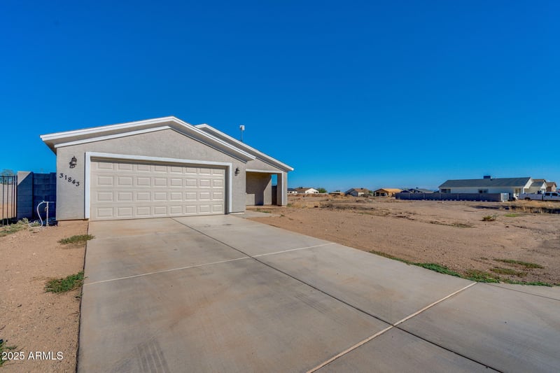 31843 Poplar St, Wittmann, AZ 85361
