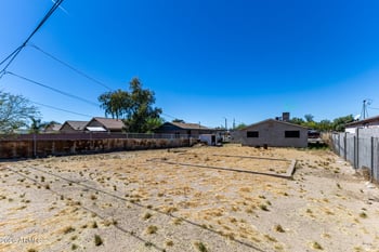 319 7th St, Avondale, AZ 85323