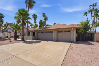319 E Hackamore St, Mesa, AZ 85201