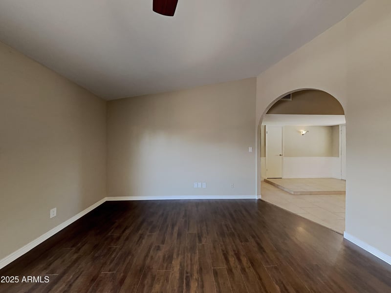 319 Kristal Way, Phoenix, AZ 85027