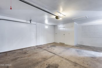 319 Kristal Way, Phoenix, AZ 85027