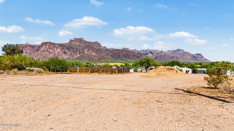 319 S Muleshoe Rd #016D, Apache Junction, AZ 85119